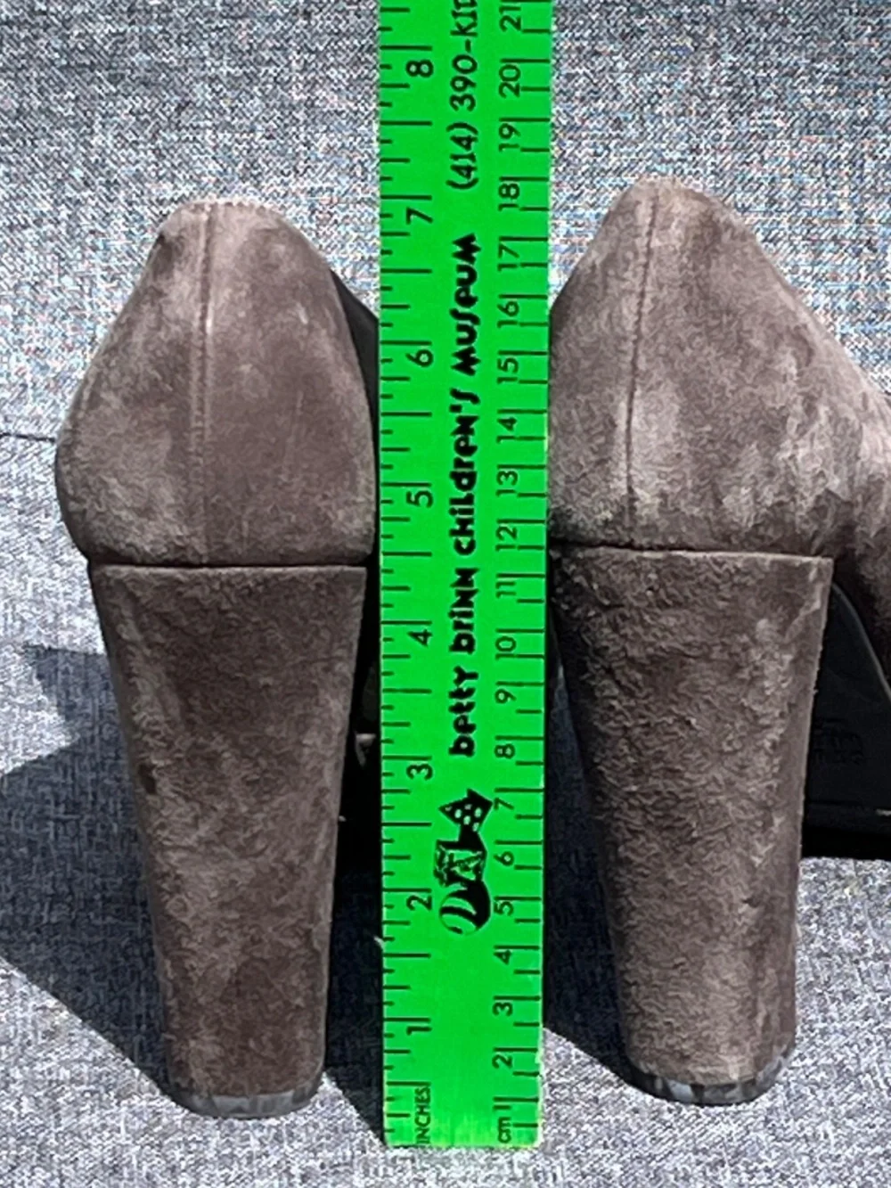 Stuart Weitzman Strongswoon Londra Suede Platform Pumps Size 7 Brown Block Heels